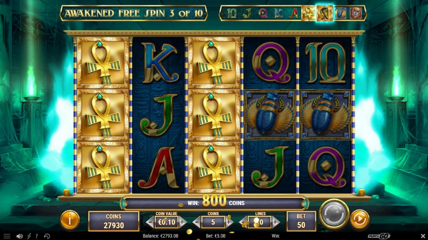 Ghost of Dead Awakened Free Spins with two expanding symbols active on the reels