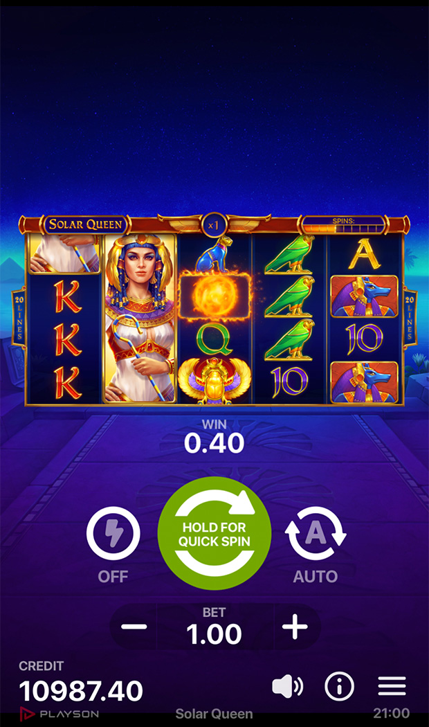 Solar Queen mobile gameplay screen showing the reels and Flaming Frames feature symbols